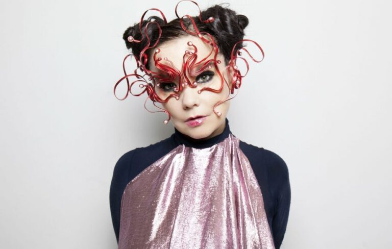 Bjork la artista que revolucionó el mundo de la música