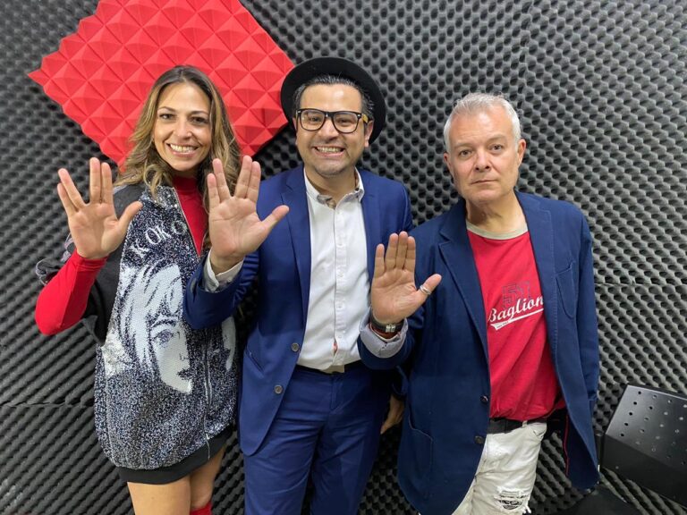 ¡TINO Y ALEXA! Juntos y muy enamorados estrenan ¡SERA POR QUE TE AMO!