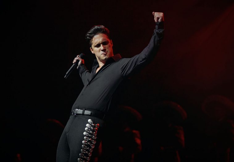 Luis-Miguel-la-serie-758x525 (1)