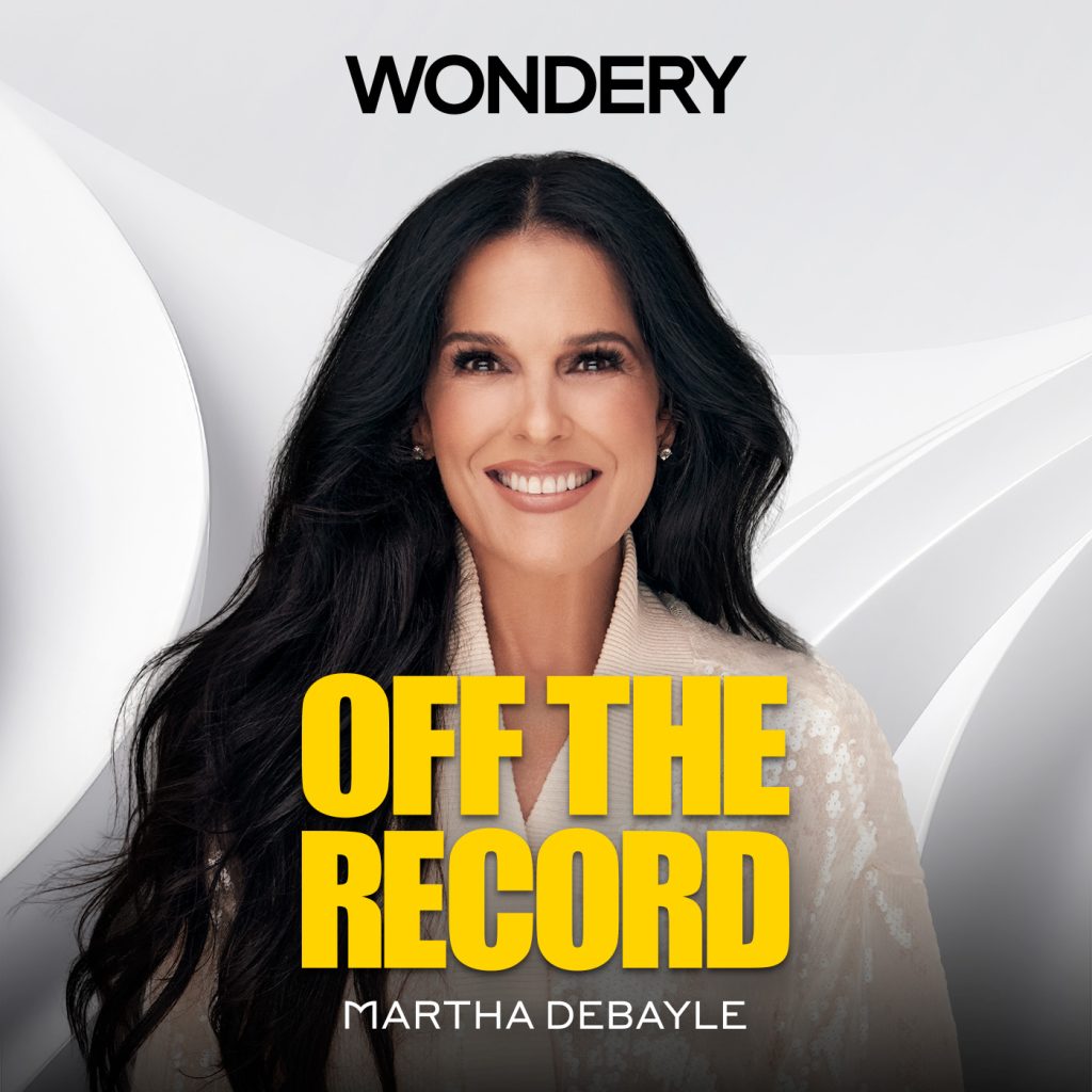 Martha Debayle estrena “Off the record”, un nuevo podcast de conversaciones auténticas y sin censura